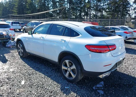 2017 Mercedes-Benz Glc 300 Coupe 4Matic z USA, uszkodzony, nr VIN WDC0J4KB4HF189970